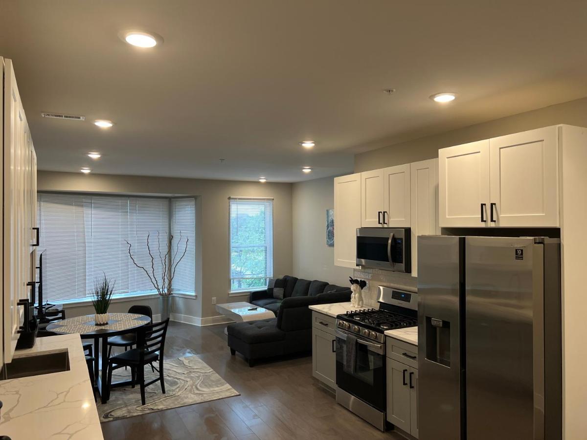 Modern 2Br 2Ba Apartment With Rooftop In Brewerytown 필라델피아 외부 사진