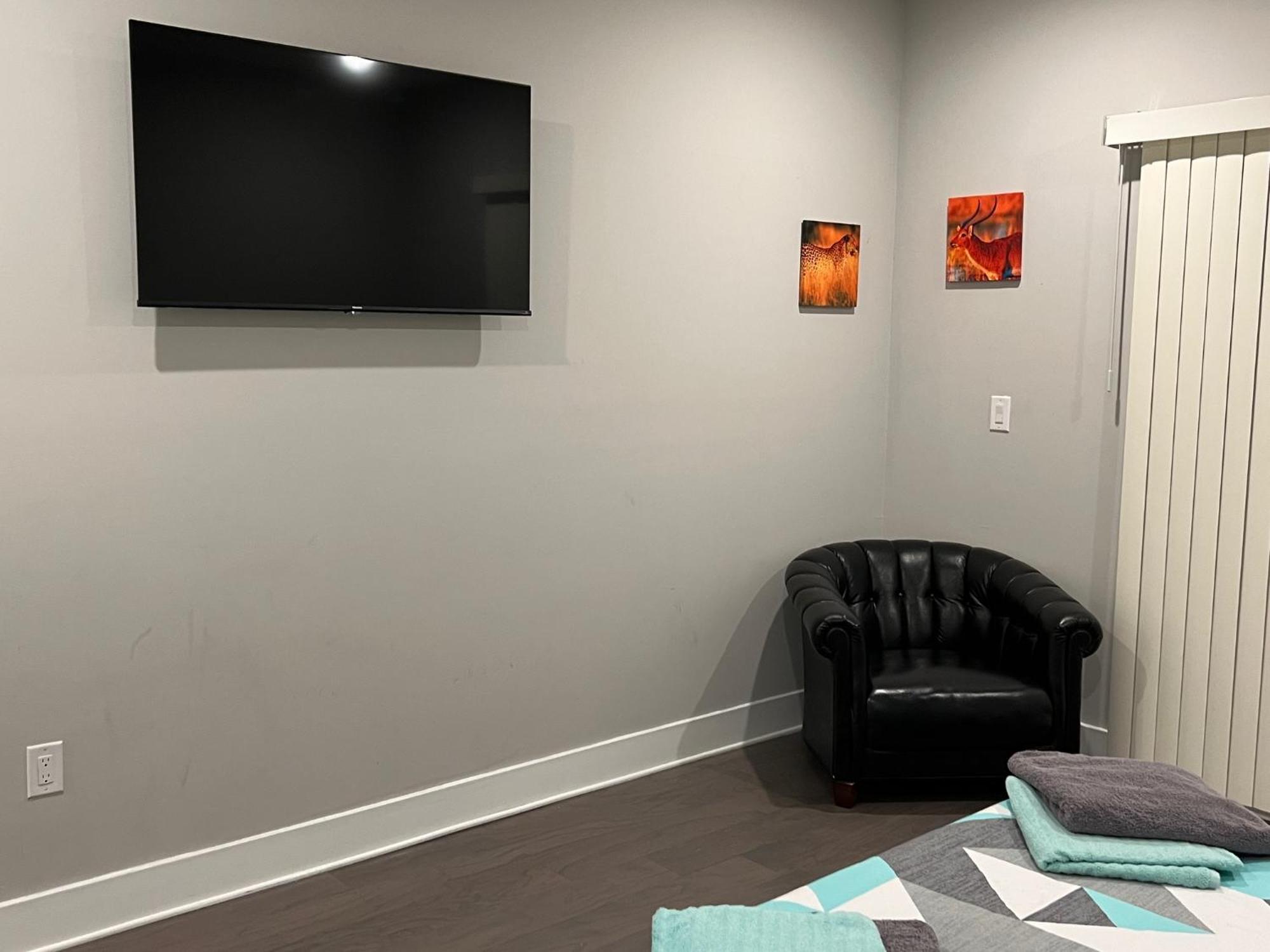 Modern 2Br 2Ba Apartment With Rooftop In Brewerytown 필라델피아 외부 사진